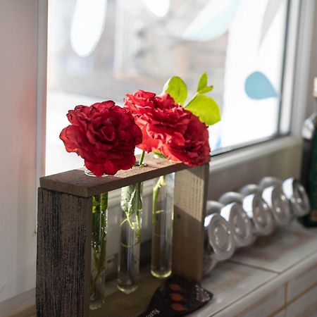 Bird Nest 2 Room Apartment Букурещ Екстериор снимка