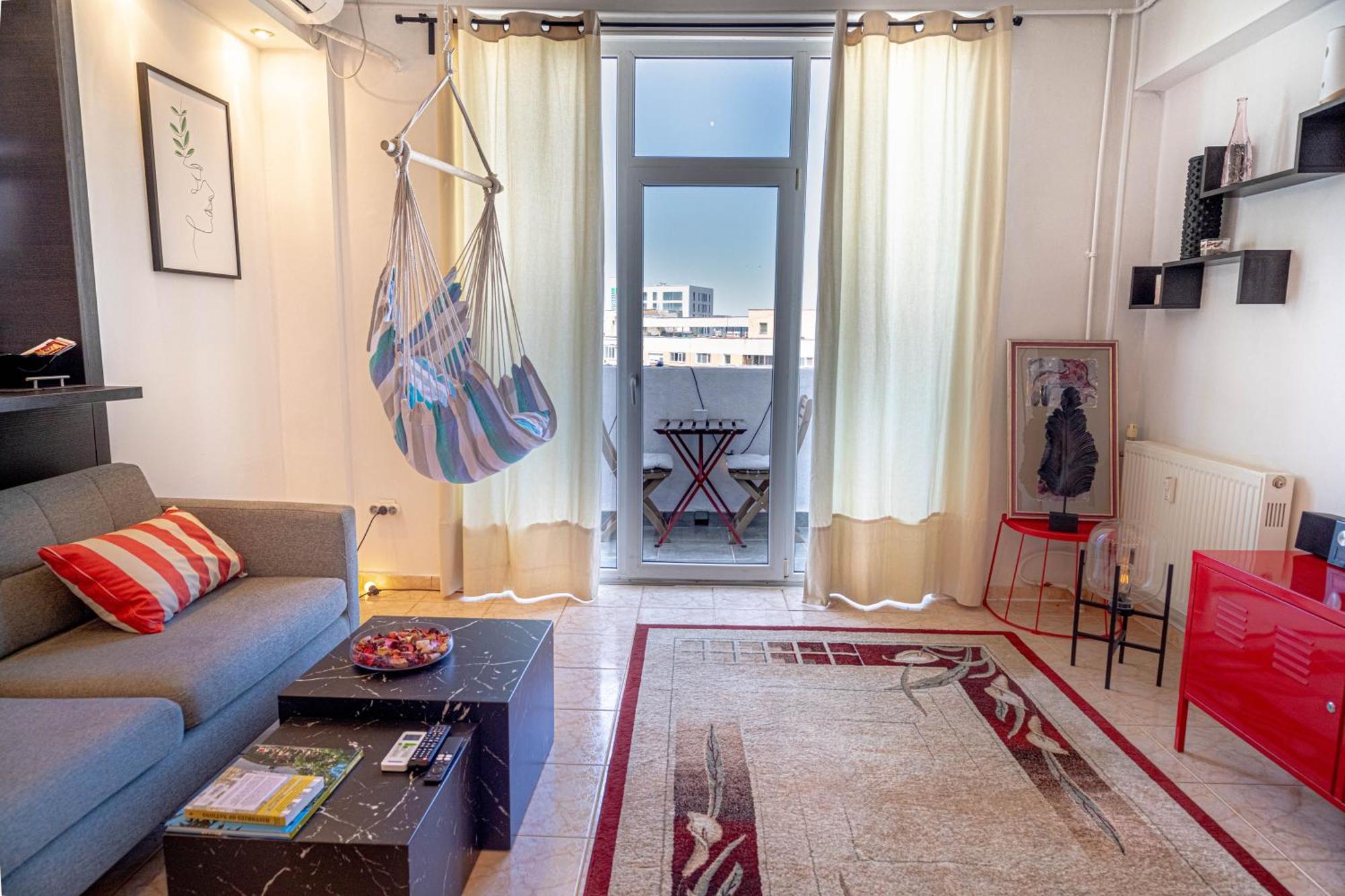 Bird Nest 2 Room Apartment Букурещ Екстериор снимка